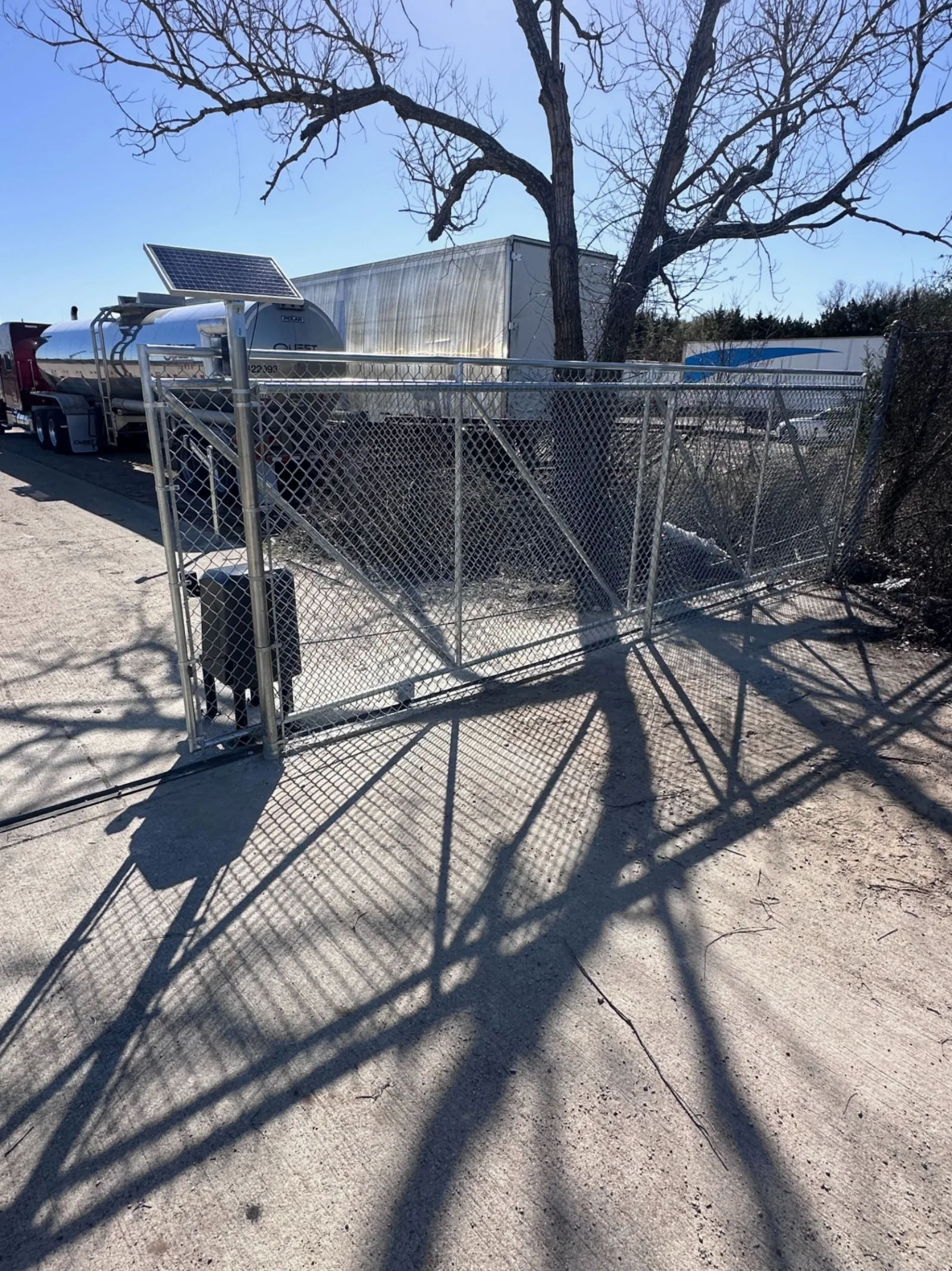 Commercial Chain Link Sliding Gate, Solar Operator