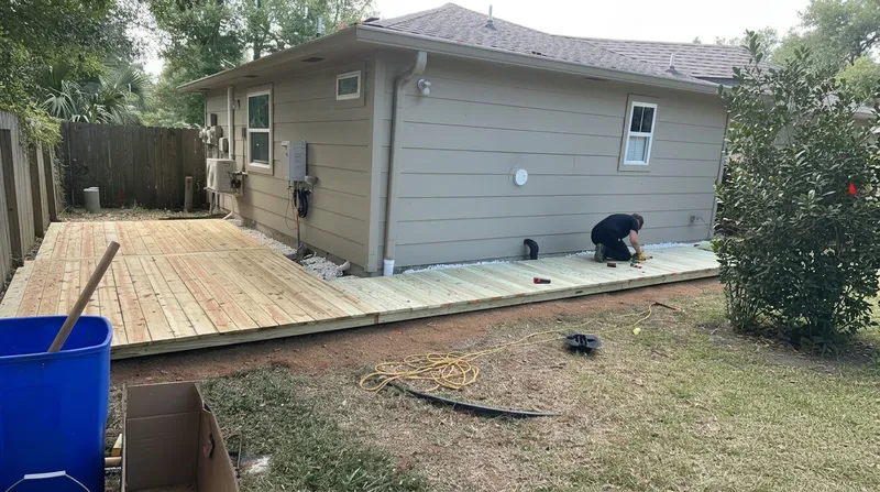 Wood vs Composite Decks: Houston Homeowner's 2026 Guide