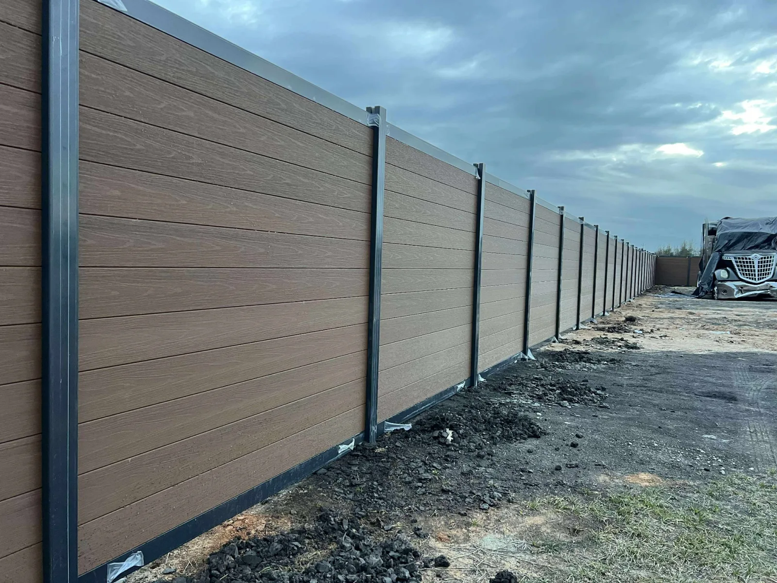 Horizontal Composite Commercial Fence